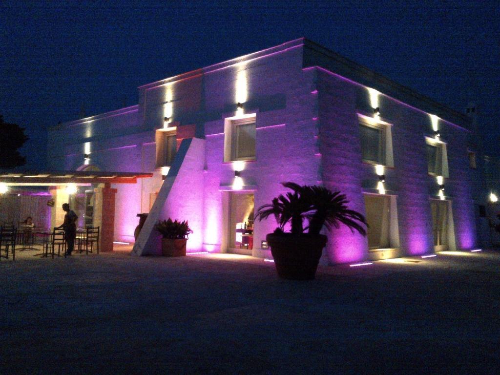 马塞里亚安雪拉酒店 蒙塔尔巴诺 外观 照片